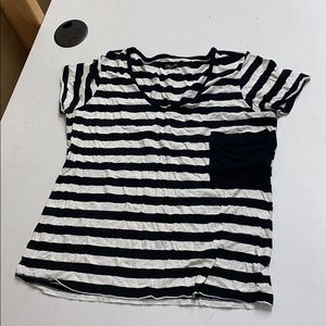 Women’s size L Calvin Klein tshirt